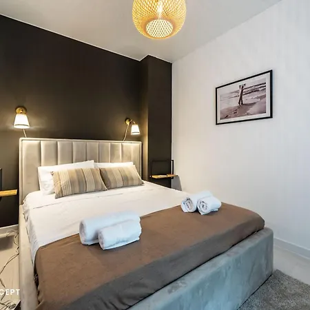 Apartman Address 112 B4 *