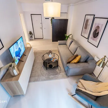 Apartment Address 112b4 *