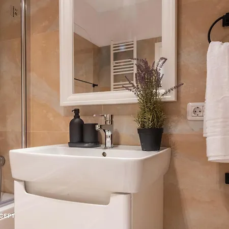 Address 112 B4 * בוקרשט