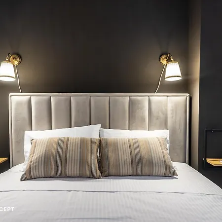 Apartment Address 112 B4 *