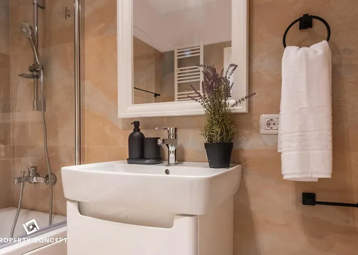 Address 112 B4 * Bukarest